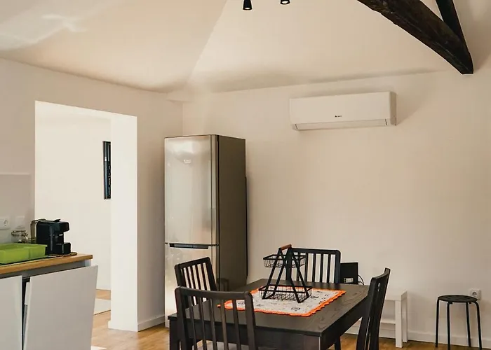 Casa Da Vira - Local *